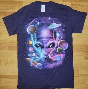Galaxy Alien Space Purple Trippy UFO Psychedelic Universe Tee Gildan Small